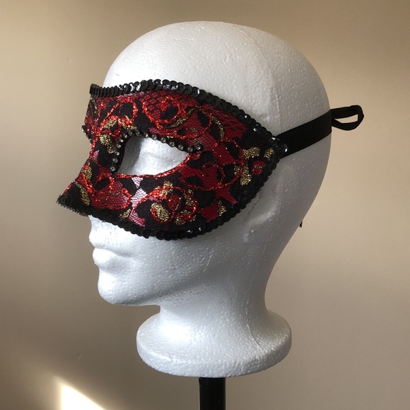 Masquerade Party Masks - Picture 8 of 13